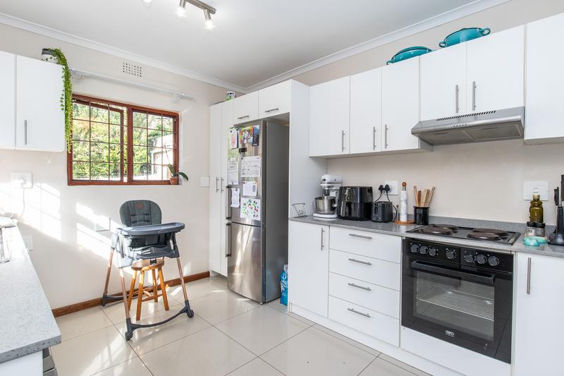 To Let 3 Bedroom Property for Rent in Meadowridge Western Cape